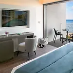 Mercure Larnaca Hotel *