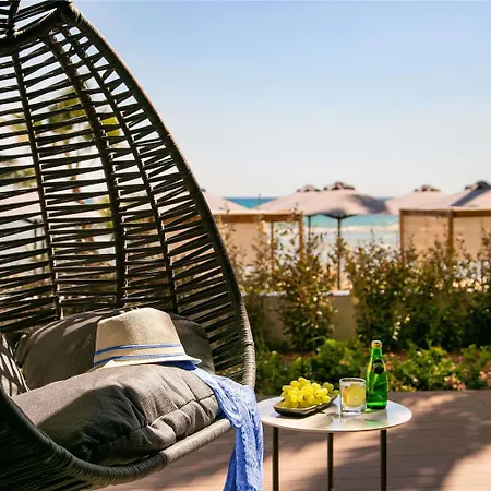 Mercure Larnaca Hotel