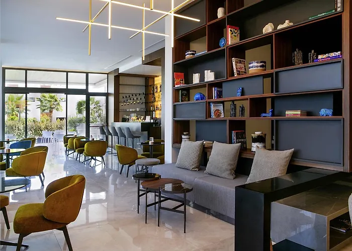 Mercure Larnaca Hotell *