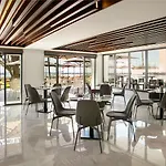 Mercure Larnaca *