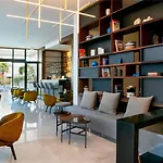 Mercure Larnaca Hotel