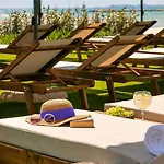 Mercure Larnaca Hotel *
