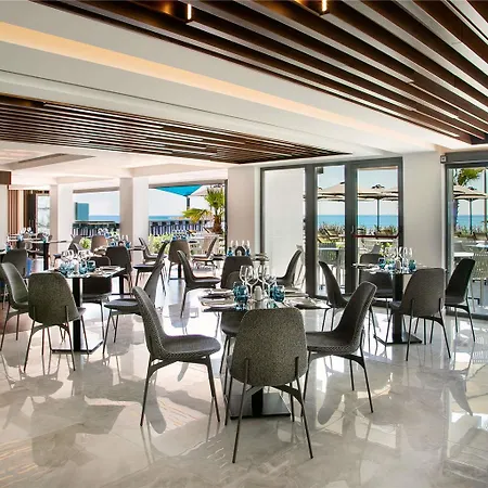 Mercure Larnaca Hotel