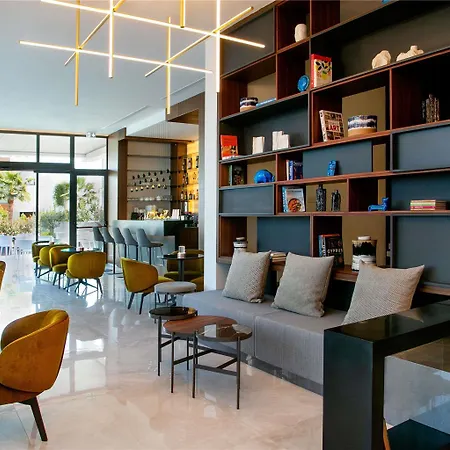 Mercure Larnaca Hotel