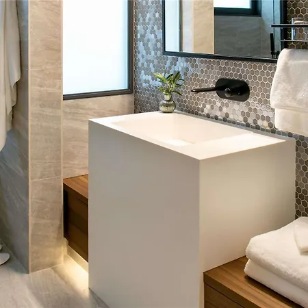 Mercure Larnaca ホテル