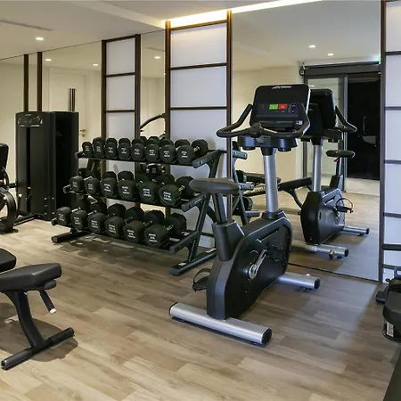 Hotel Mercure Larnaca *