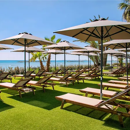 Mercure Larnaca ホテル *