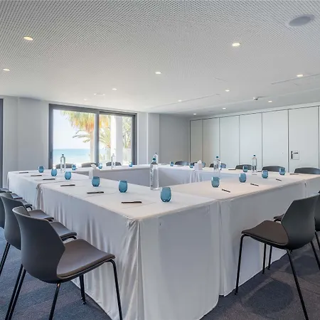 Mercure Larnaca Hotel *