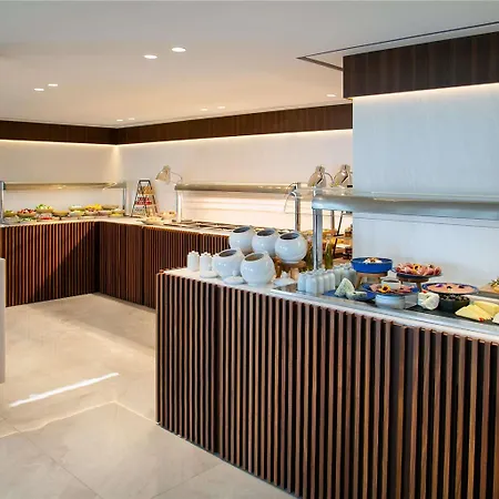 Hotel Mercure Larnaca Sazlikoy