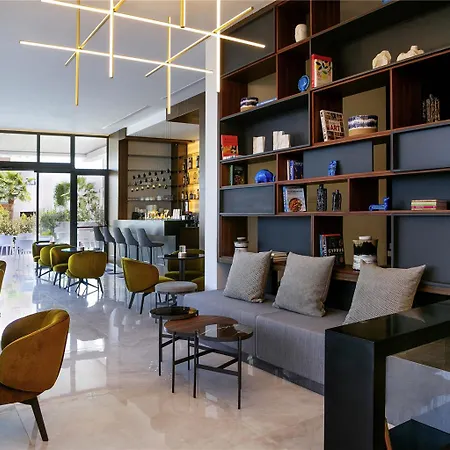 Mercure Larnaca Hotel *