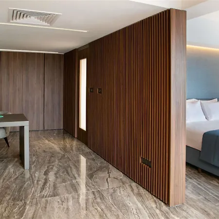 Hotel Mercure Larnaca Sazlikoy