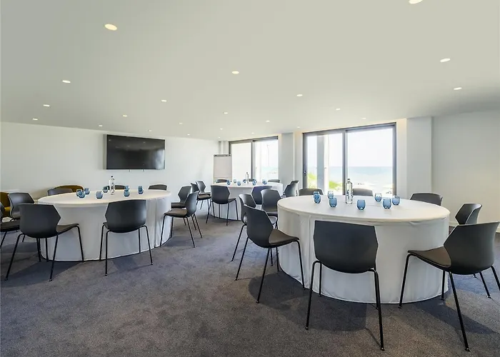 Mercure Larnaca מלון